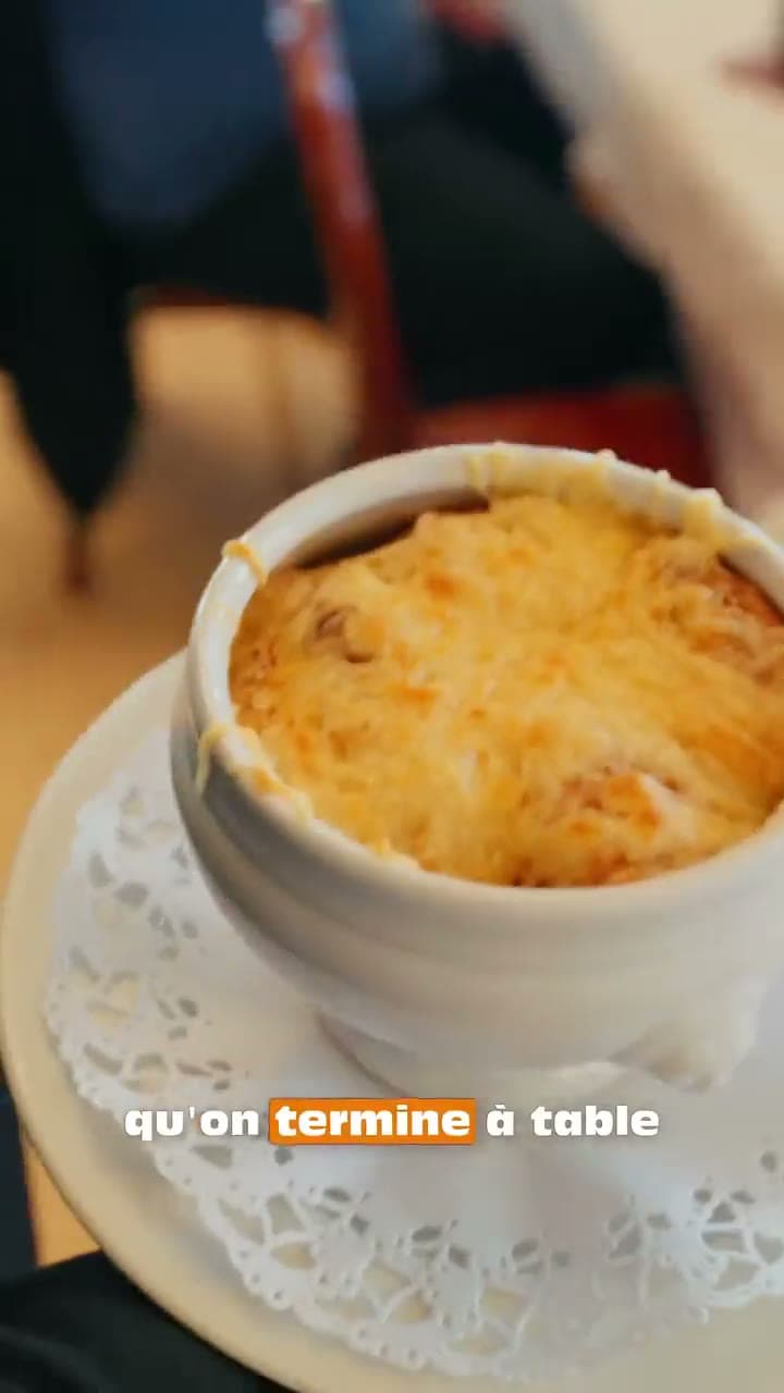 Un repas à la Brasserie Georges — gratinée à l'oignon, saucisson pistaché, dessert — puis une Princesse Pale Ale tirée à la pompe